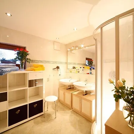 Haus Schatz Apartament