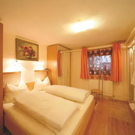Haus Schatz *